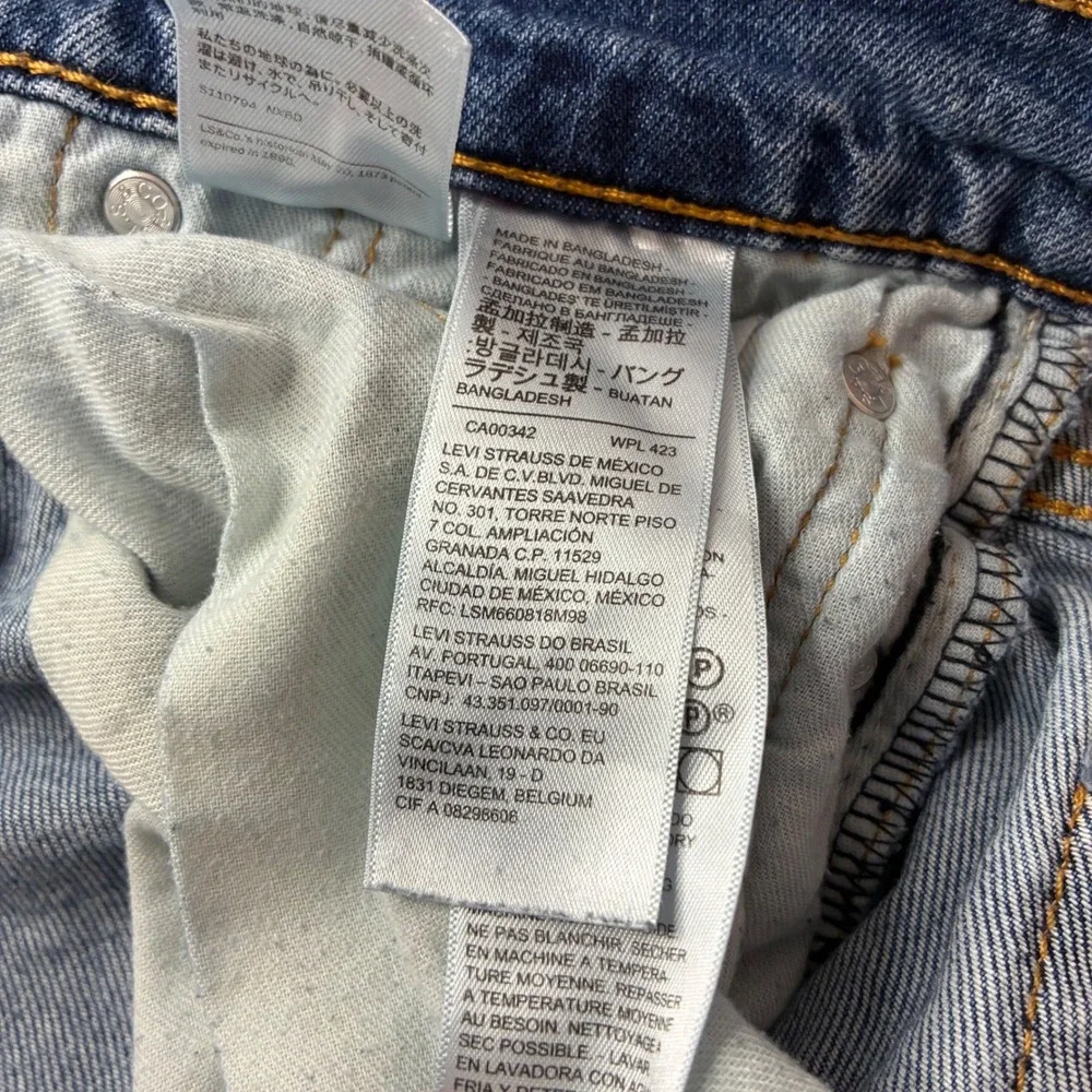 Levis 514 Straight Leg Jeans Mens 29x32 Medium Wash Blue Denim Y2K Cowboy Street